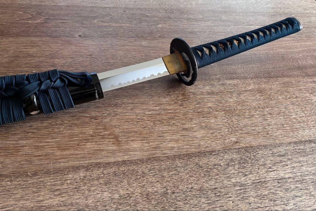 黒い波紋の刀 模造刀