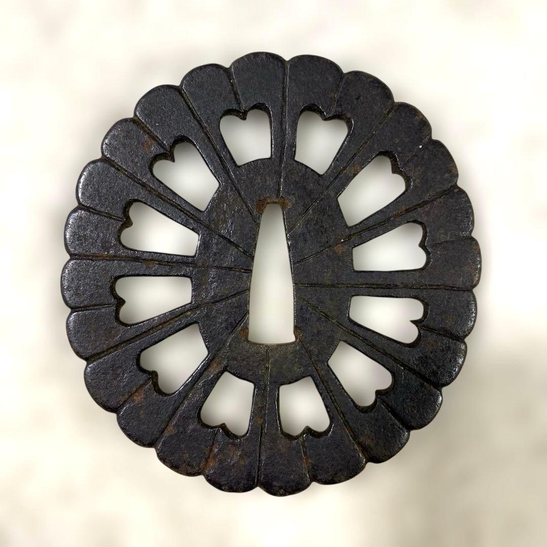 B-71 鍔　武具　刀装具　骨董品　時代物　日本　美術品　工芸品