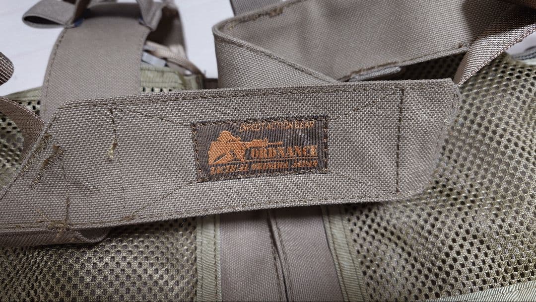 ほぼ新品 オードナンス フロントファステック チェストリグ コヨーテ 実物