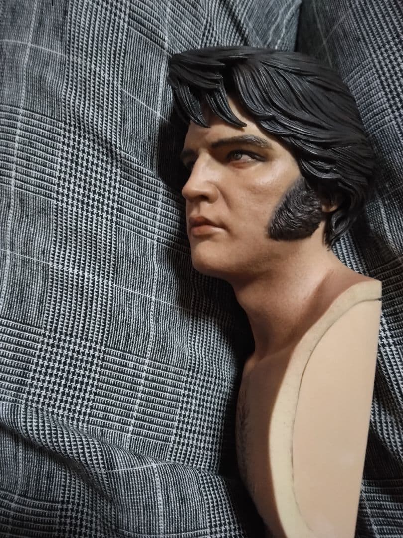 入手困難❄永遠のスター☆エルビス・プレスリー フィギュア1/4スケール(別顔付き