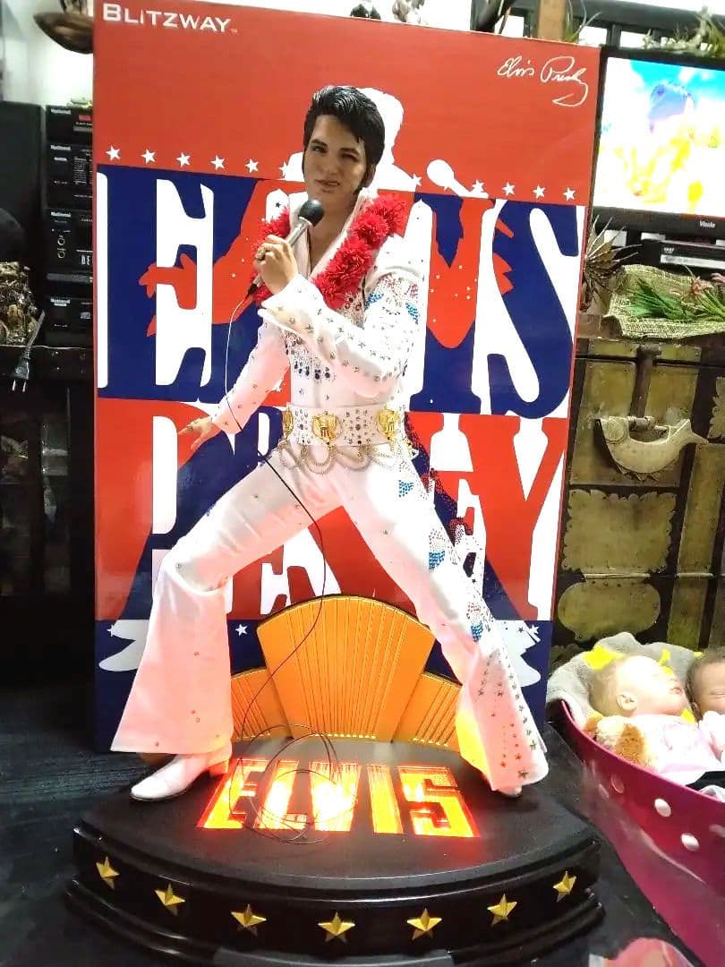 入手困難❄永遠のスター☆エルビス・プレスリー フィギュア1/4スケール(別顔付き