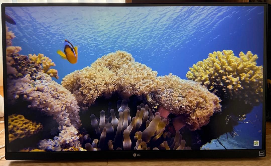 美品 LG 27UP650-W UHD Monitor 27型 4Kモニター