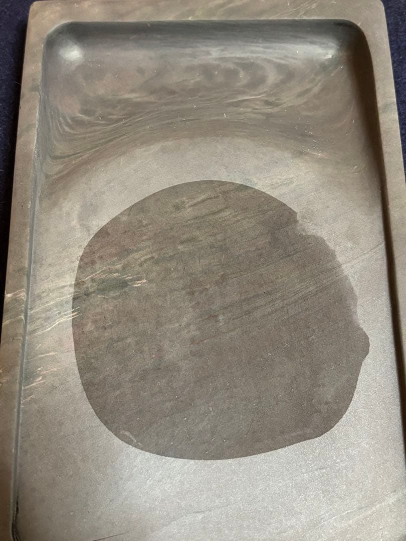 再出品　絶品老坑端渓水巌硯　魚児隊青花・金線・梅舒適先生即売会・８寸長方硯