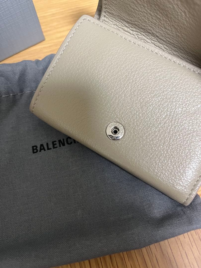 バレンシアガ ペーパーミニウォレット ベージュ 財布