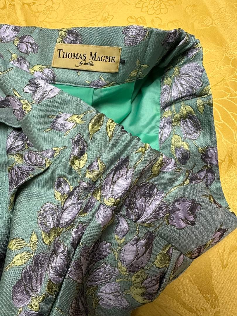 パステルグリーン花柄スカート　未使用　38