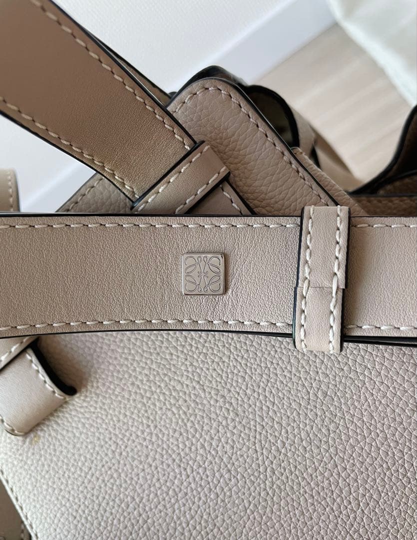 【期間限定値下げ中】LOEWEハンモックDWミディアムバッグ Light Oat