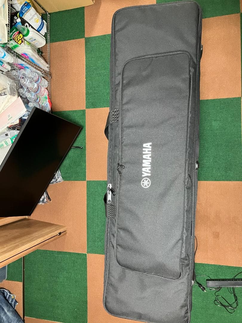 YAMAHA電子ピアノ P-121B 73鍵 2021年製 (右端の鍵盤が故障)