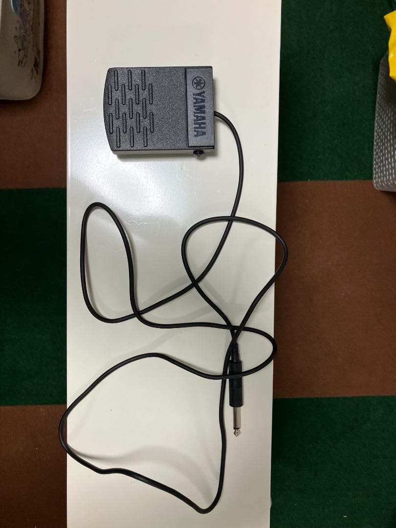 YAMAHA電子ピアノ P-121B 73鍵 2021年製 (右端の鍵盤が故障)