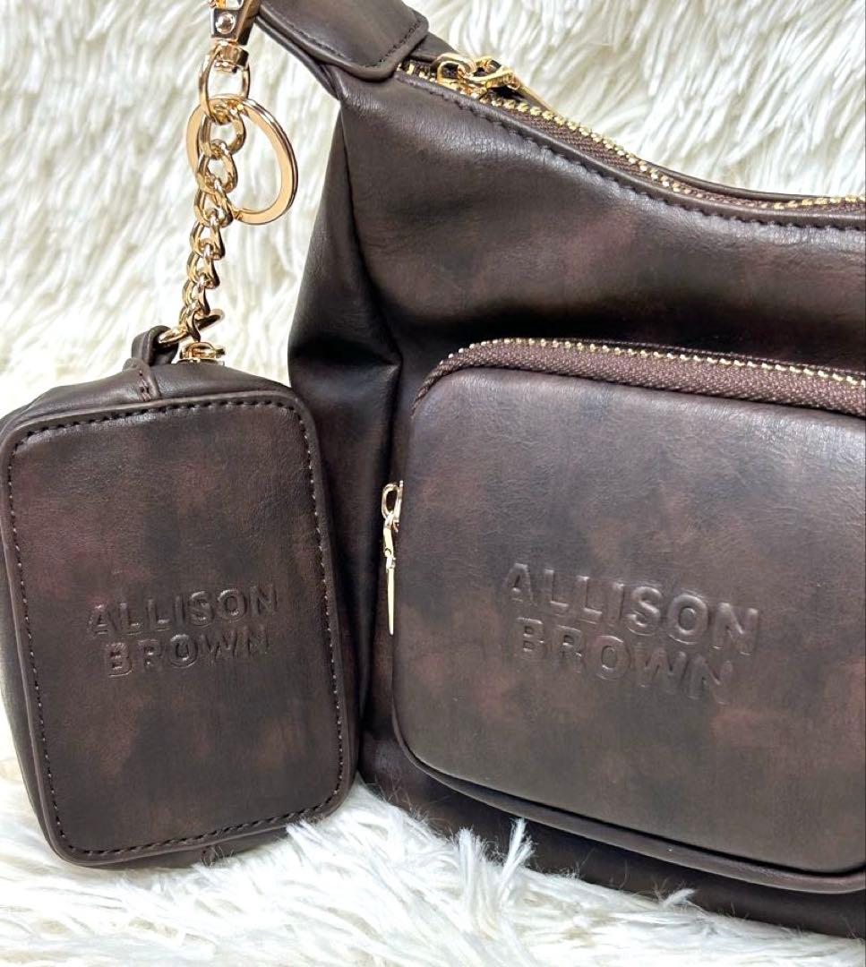ALLISON BROWN ショルダーバッグ ポーチ付き　チョコレート