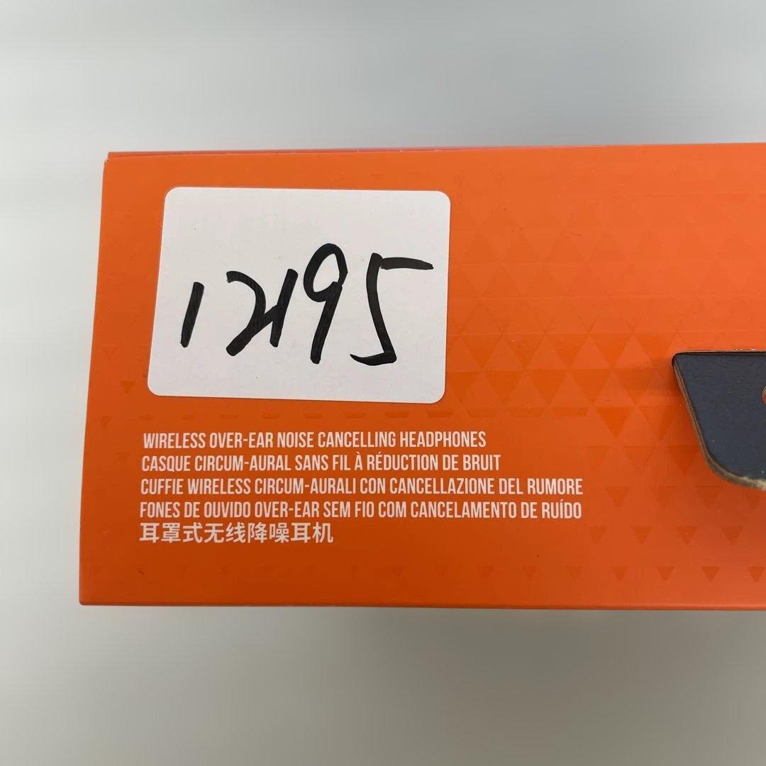 12195 JBL LIVE 770NC オーバーイヤーヘッドホン　ホワイト