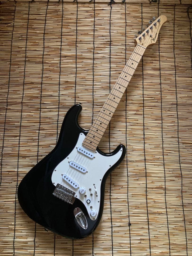 ☆美品 ローノイズピックアップ搭載　新機能を追加したMavis ST