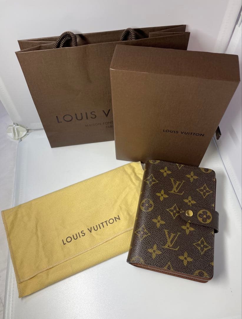 坂712-180 Louis Vuitton 二つ折り財布 ポルトパピエ