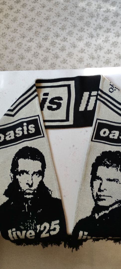 oasis live2025 マフラー