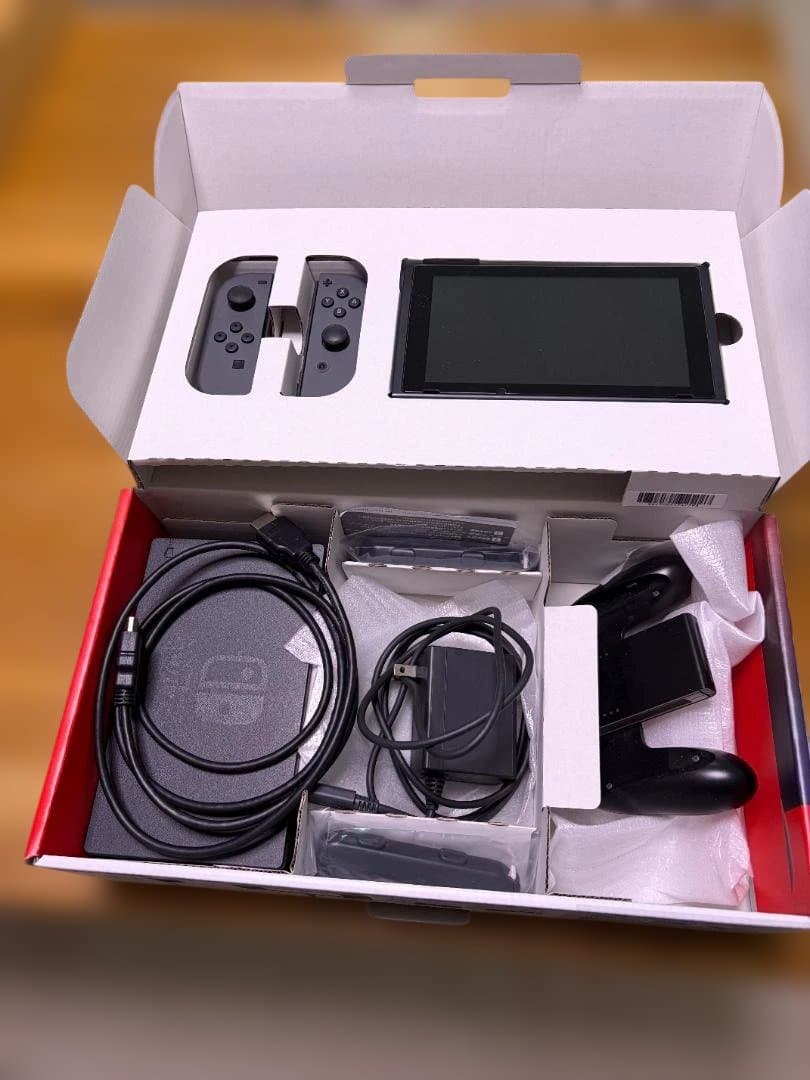 美品・使用頻度少　Nintendo Switch 本体（グレー）＆付属品セット
