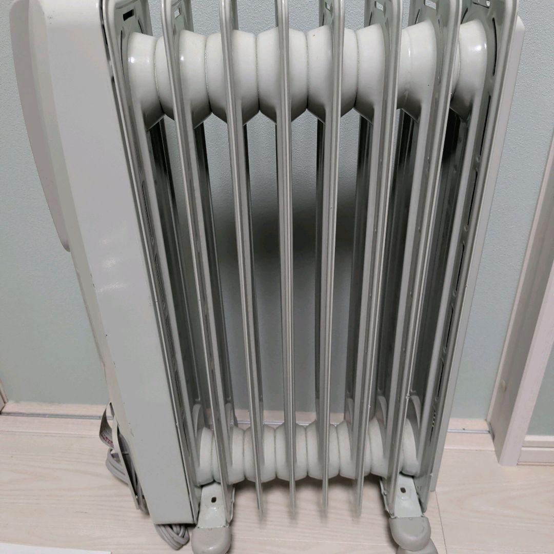 デロンギ オイルヒーター 8~10畳用 KHD410812-GC