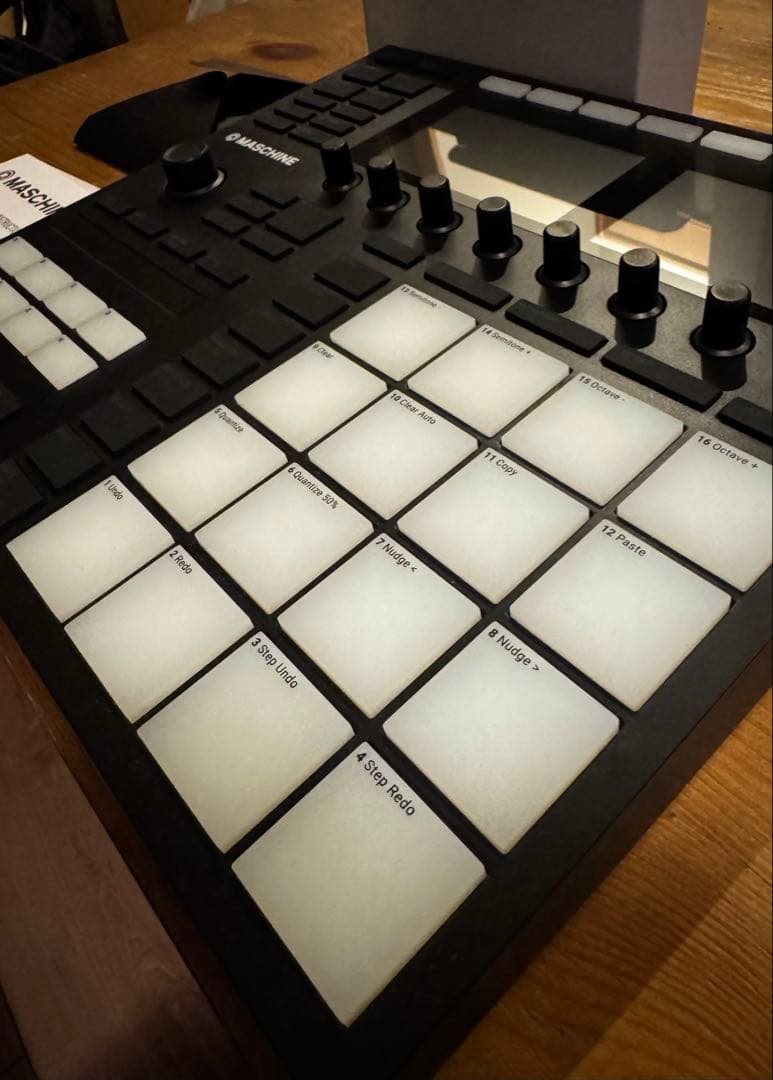 MASCHINE MK3【トランスファーIDあり】