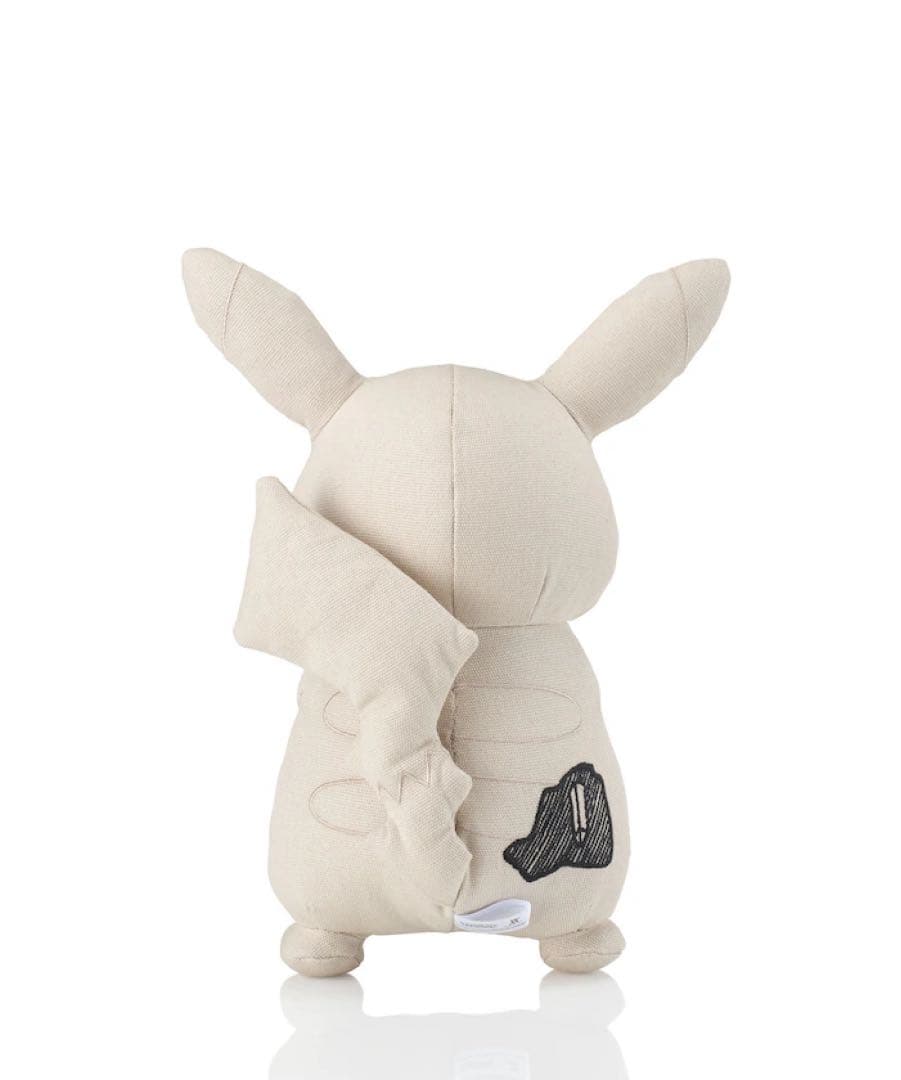 スモール Daniel Arsham×Pokemon plush Pikachu