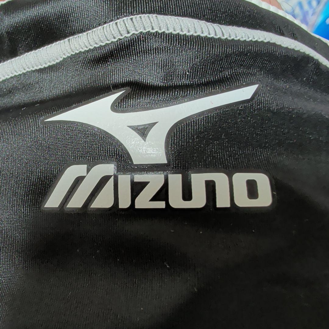 Mizuno 競泳水着 黒/赤/黄