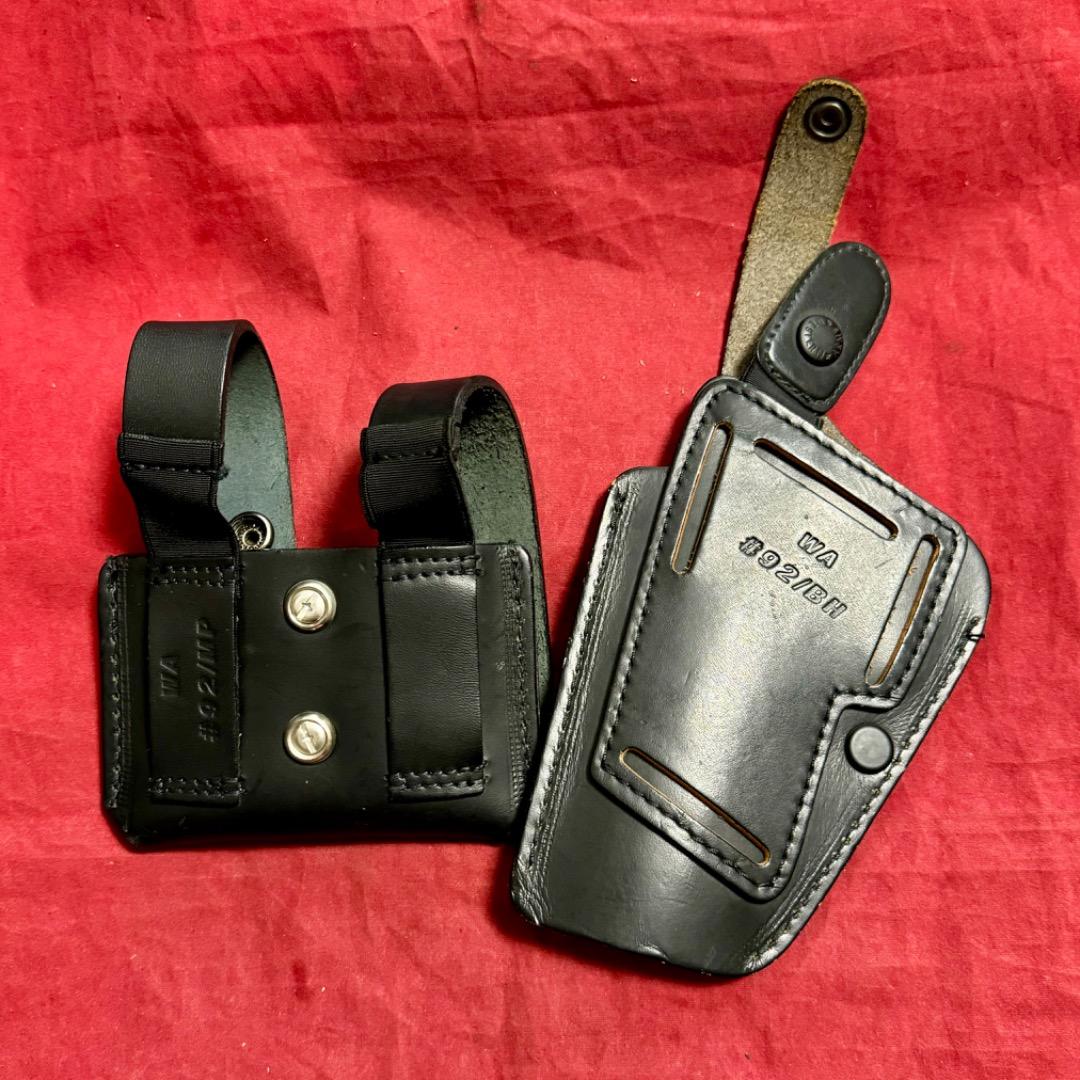整備済 黒革製 ベレッタ M92F用 ヒップホルスター＆マガジンポーチ セット