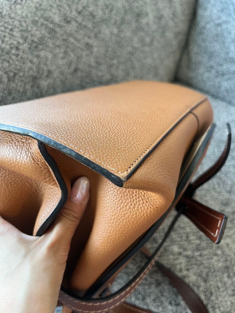 21日値下げ　ＬＯＥＷＥ ゲートトップハンドルバック