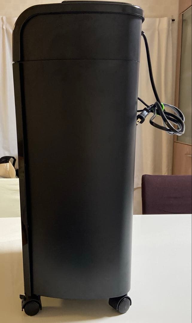 オートフィード　シュレッダー　ブラック