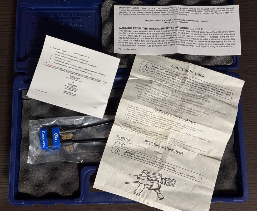 コルト社純正 ガンケース 付属品多数