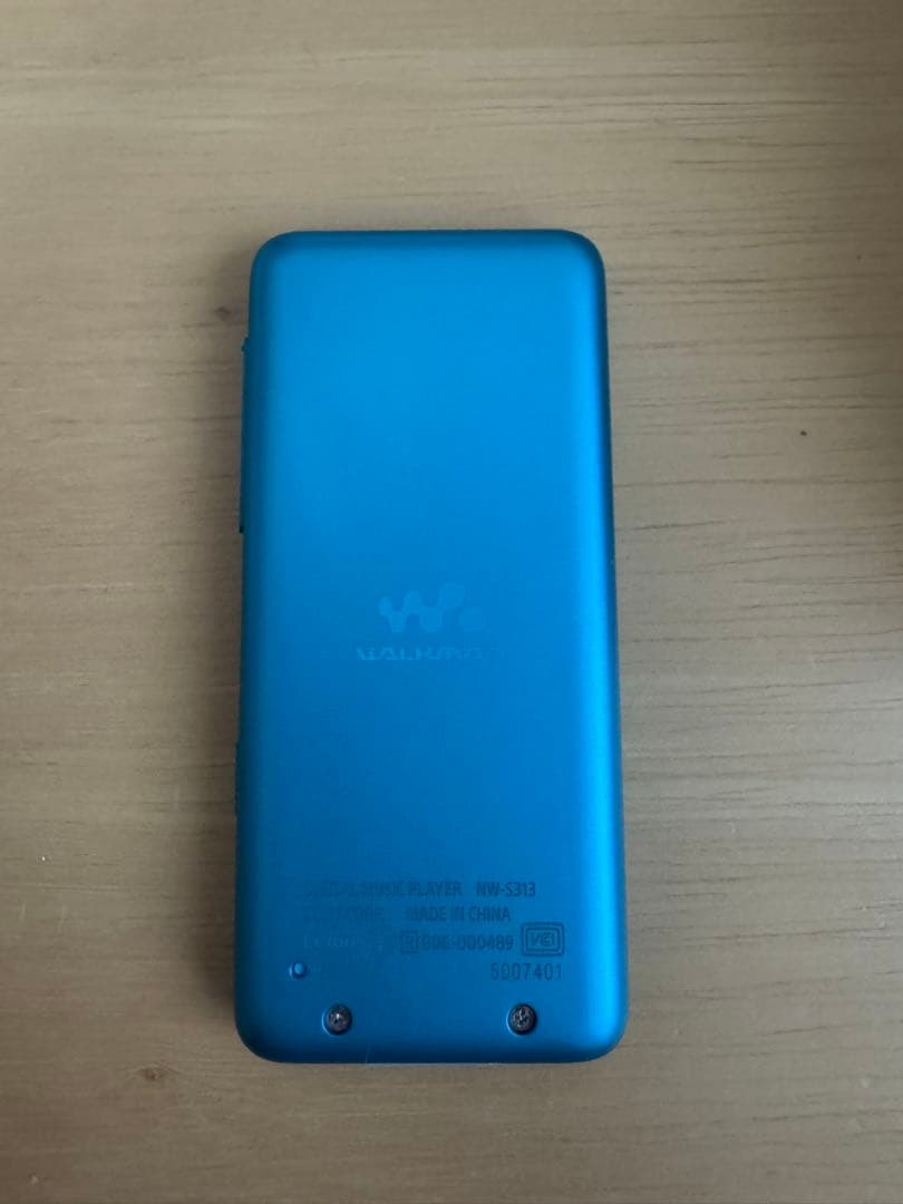 sony nw-s313k 4GB 【美品】　別売りケーブル付き