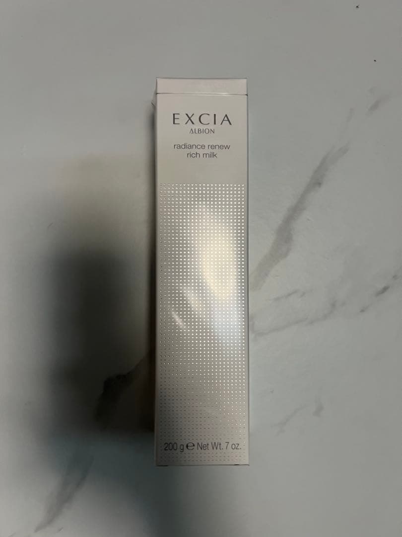 アルビオン エクシア ラディアンスリニュー リッチミルク 　200ｇ　新品未開封
