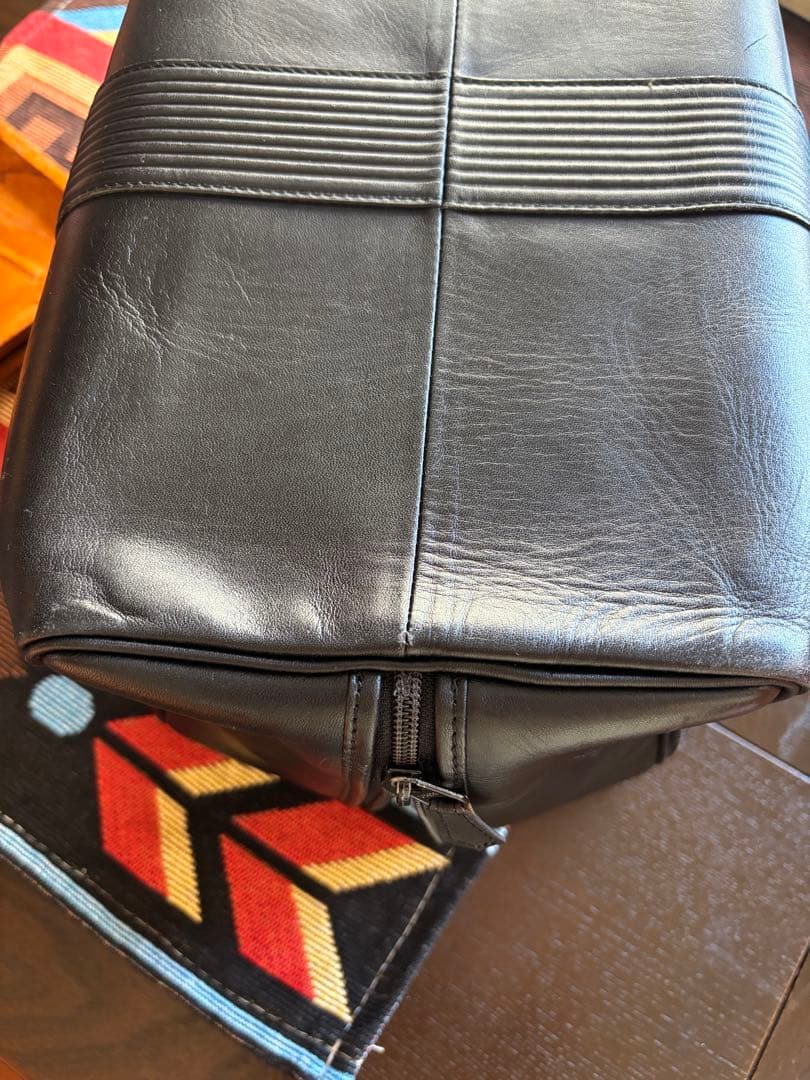 Kです。美品YSL イヴサンローラン レザーミニボストン ハンド バッグ