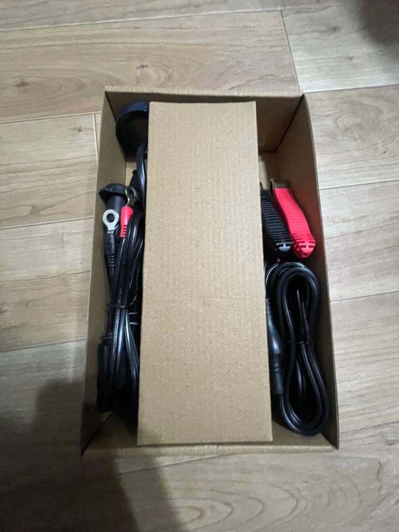 Optimate 4Quad 12V バッテリー充電器