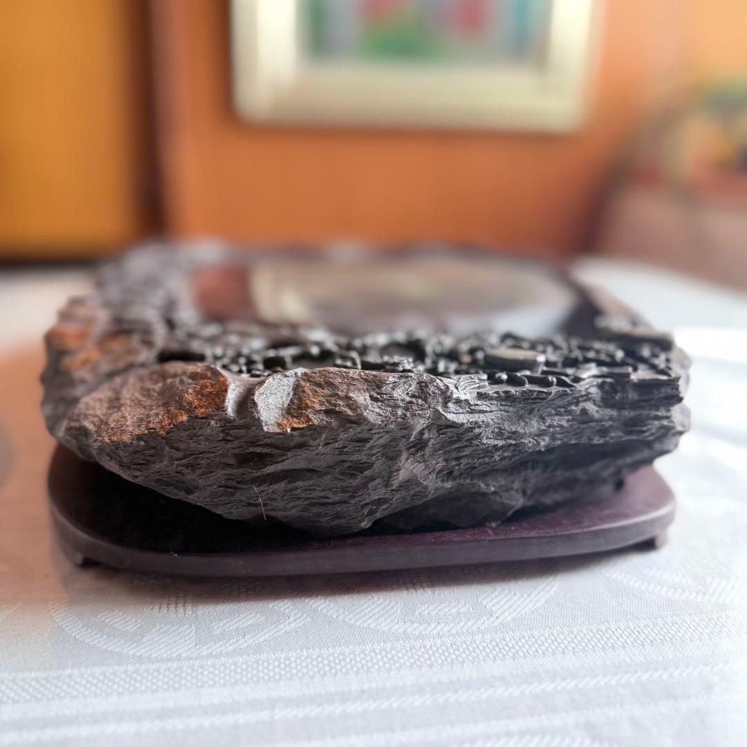 超限定出品18日20時‼️端渓硯大硯　鳥梅陽刻天然眼中國美術唐木台と蓋証明書付①