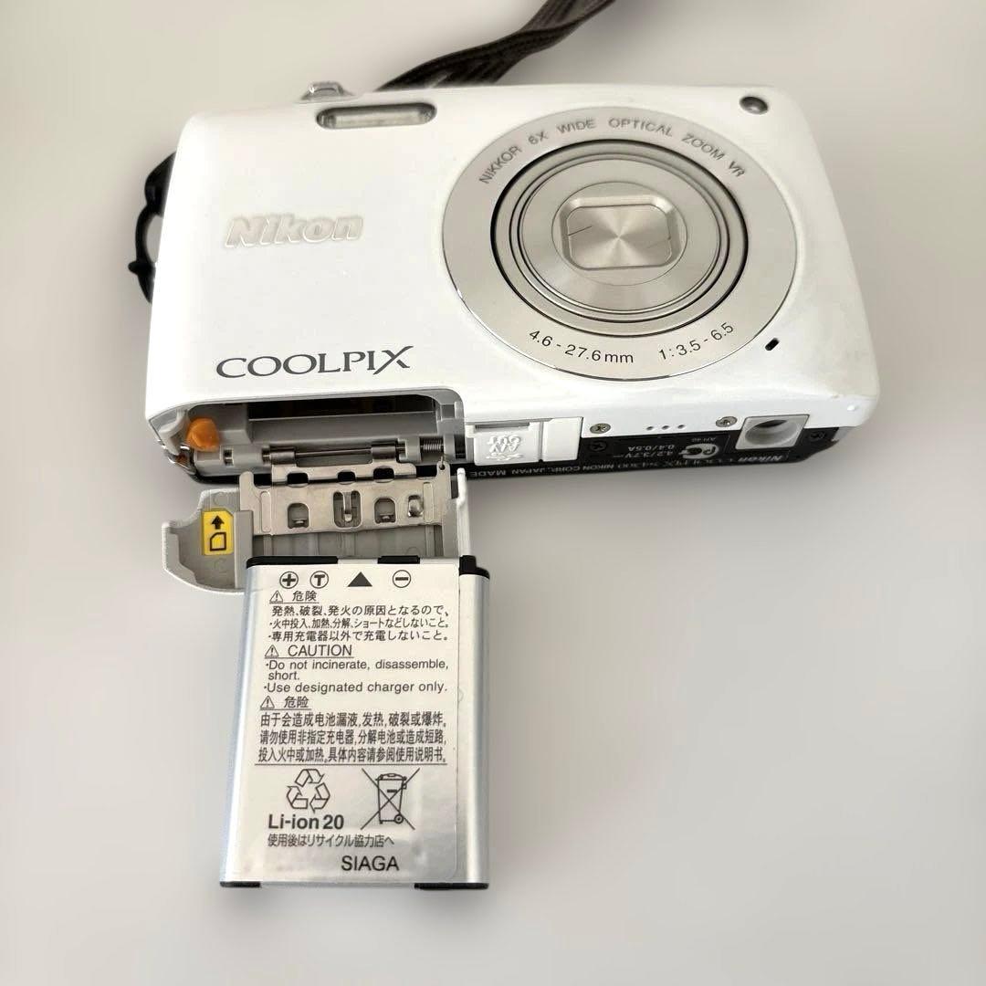 【美品】Nikon COOLPIX S4300 ホワイト