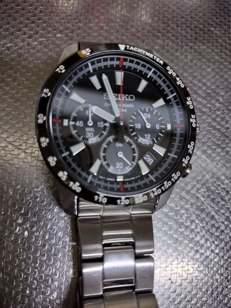 SEIKO クロノグラフ 腕時計ブラックダイヤル　１０気圧防水