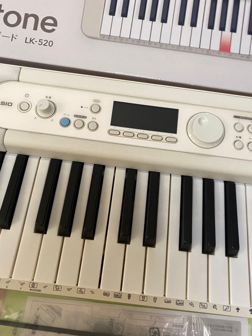 カシオトーン　光ナビゲーションキーボード LK-520