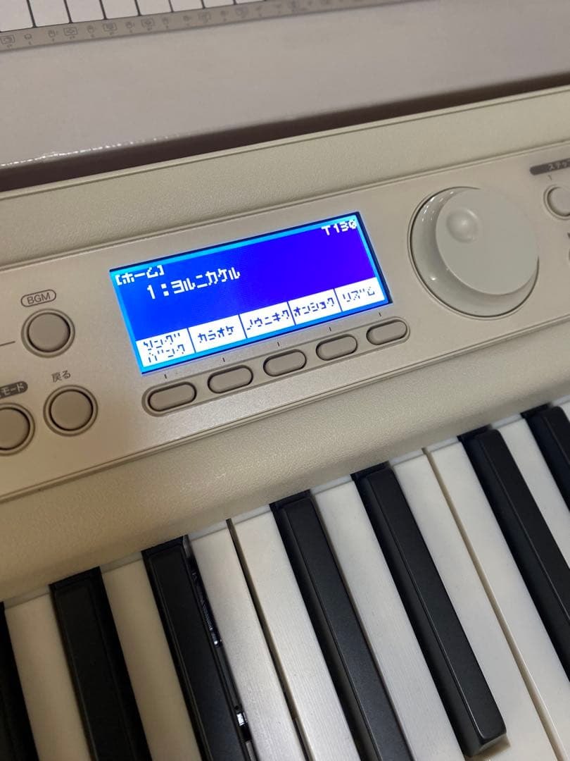 カシオトーン　光ナビゲーションキーボード LK-520