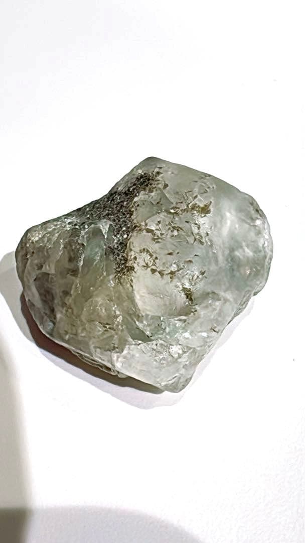 フェナカイト原石　ロシア・マリシェボ産　ほぼ結晶原石