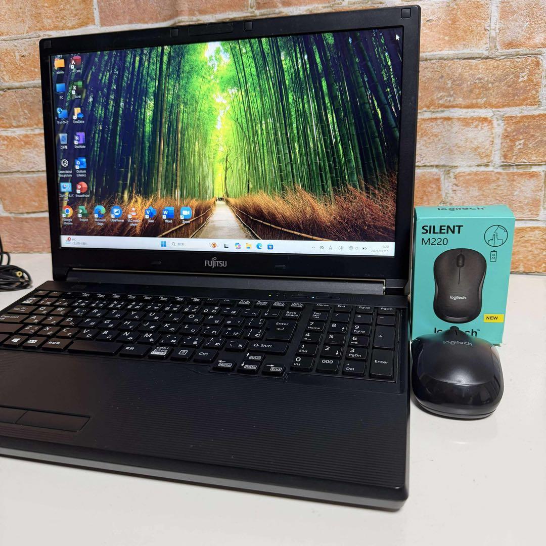 美品富士通ノート PC Core i7 SSD メモリ8GB Windows11