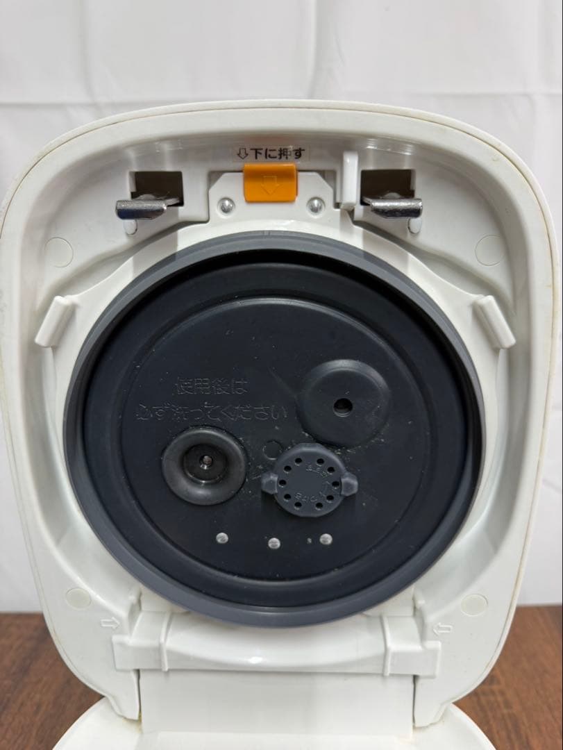 【美品】ZOJIRUSHI 象印 NW-US07 圧力IH炊飯ジャー 炎舞炊き