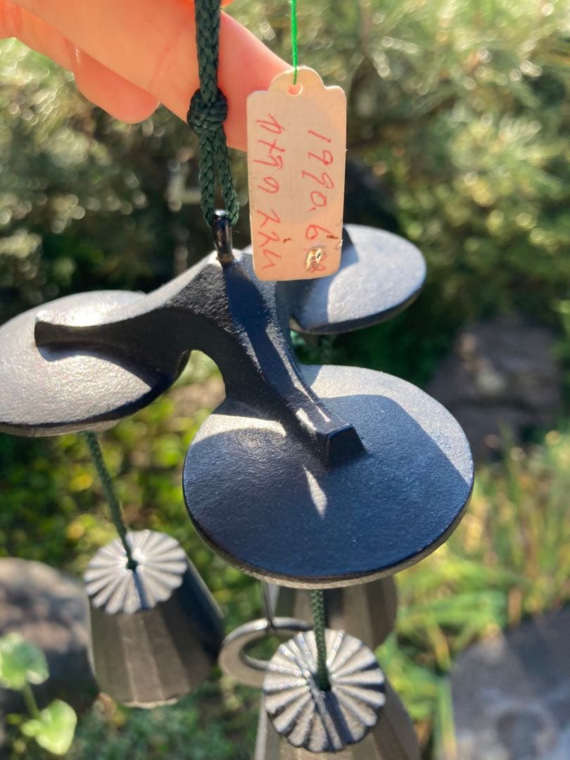 黒色金属製風鈴 3つの鐘