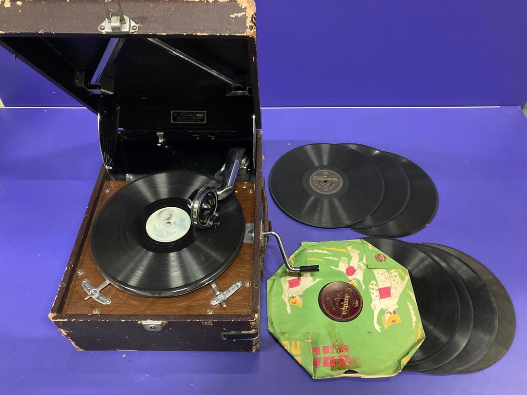 A）コロンビア Columbia ポータブル蓄音機 No.G-241