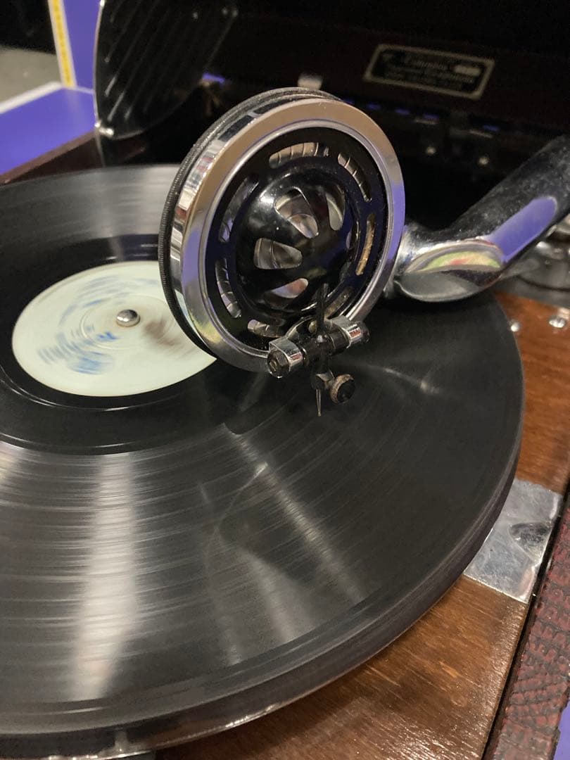 A）コロンビア Columbia ポータブル蓄音機 No.G-241