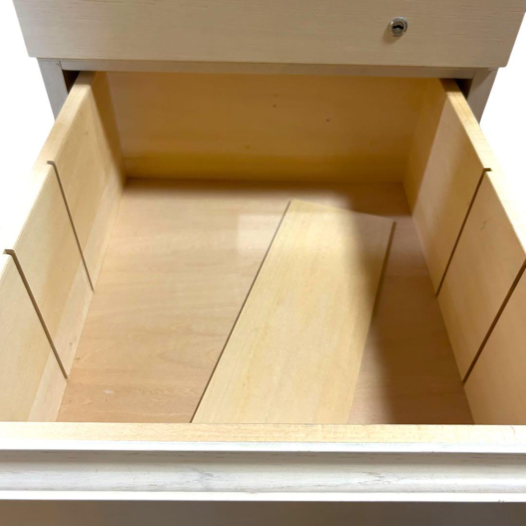 カリモク　デスクワゴン　鍵付き　キャスター付き　karimoku 机　テーブル