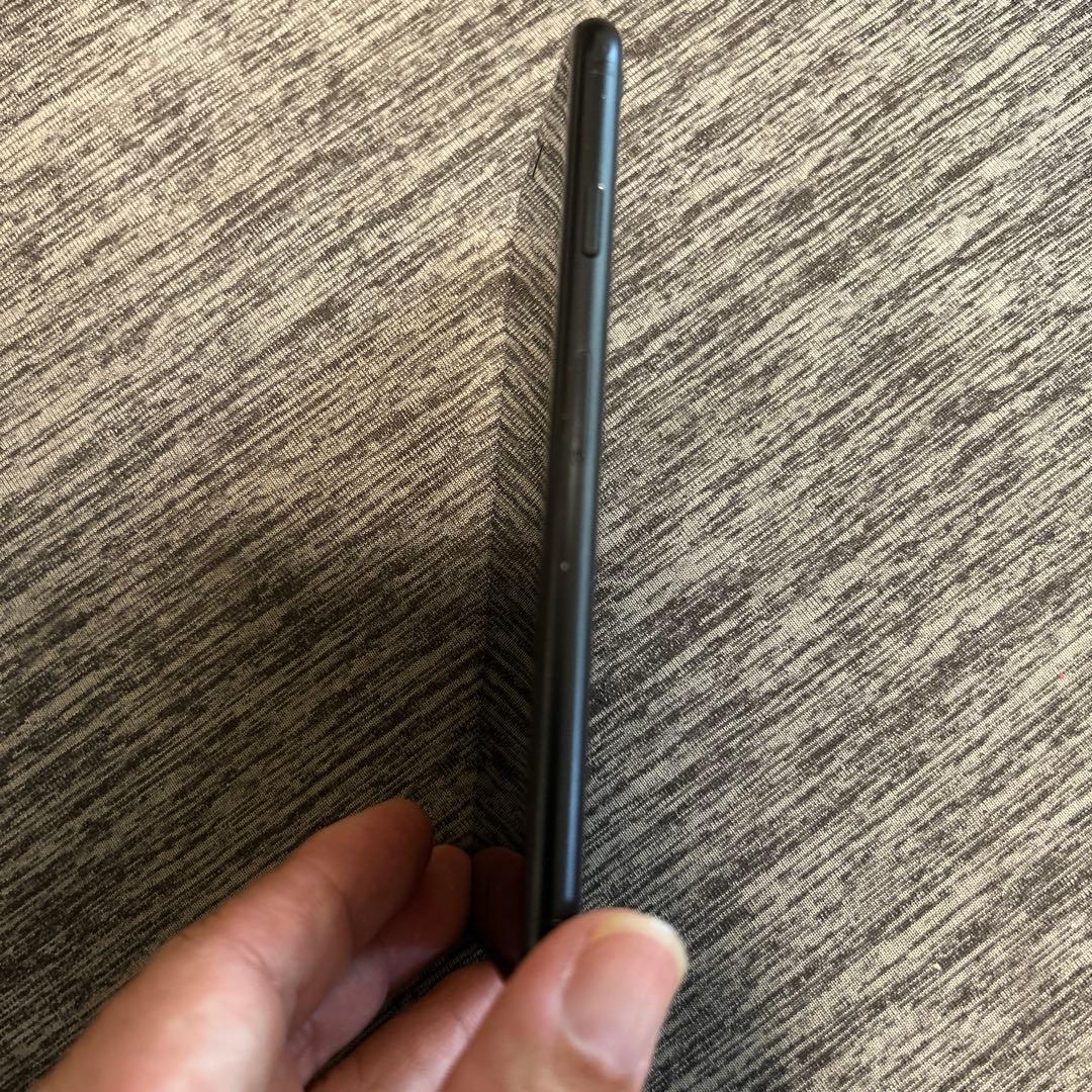 iPhone SE（第2世代）64GB ブラック