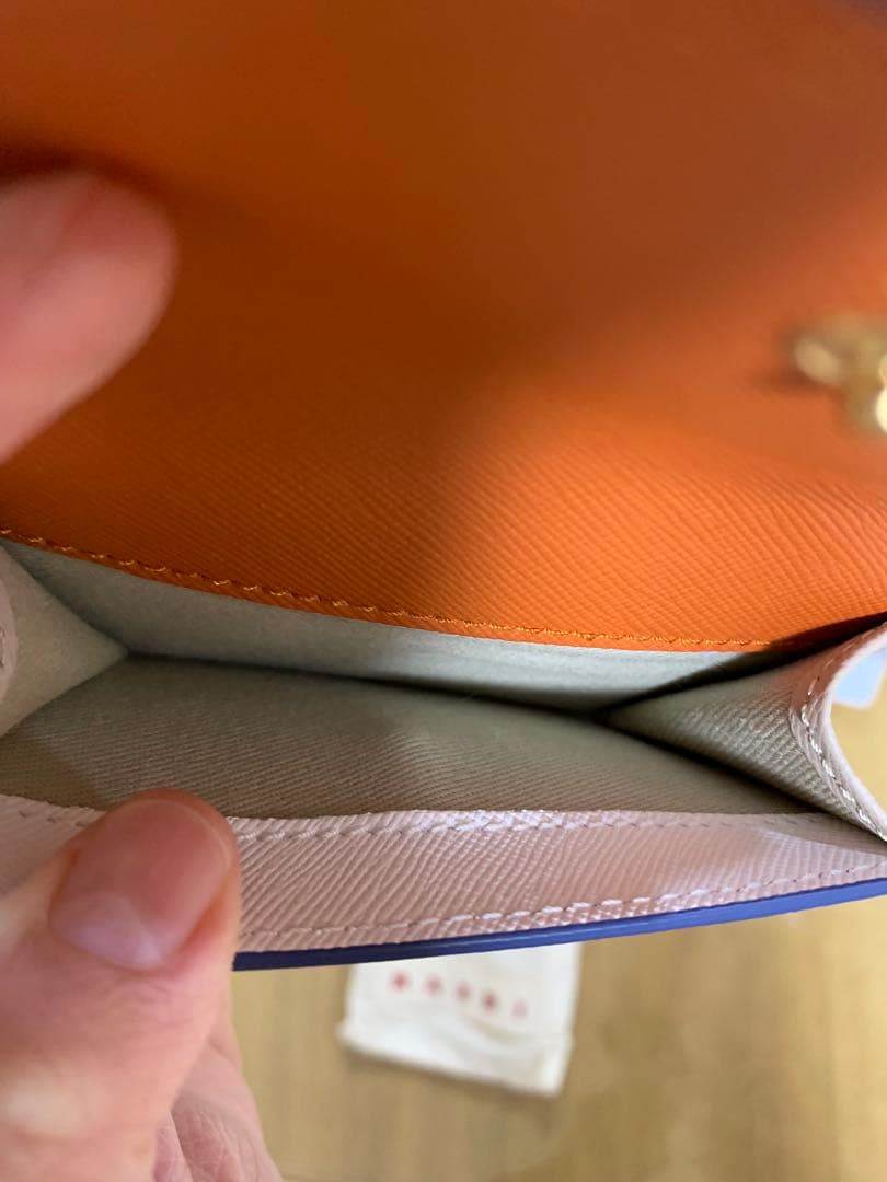 h*＊様 美品マルニ　折り財布