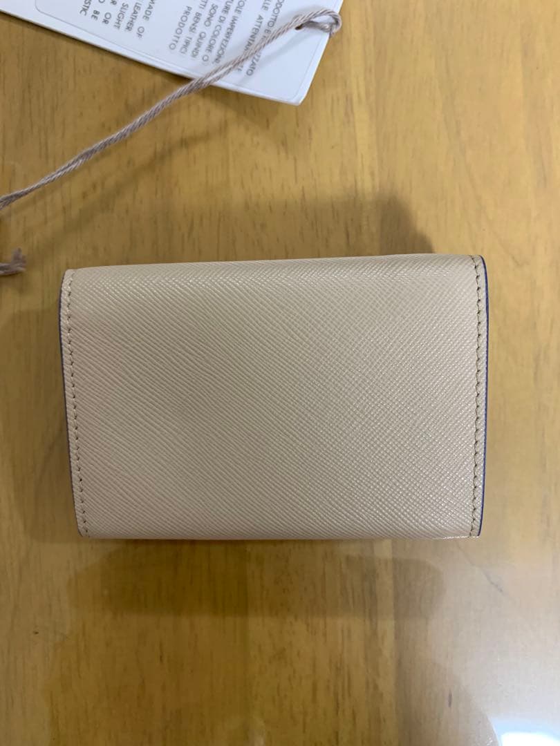 h*＊様 美品マルニ　折り財布