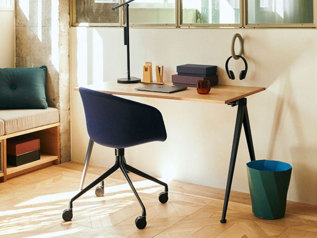 HAY ピラミッドデスク