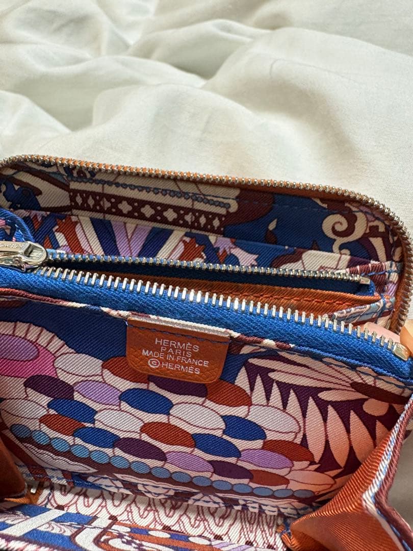 エルメス　シルクインコンパクト