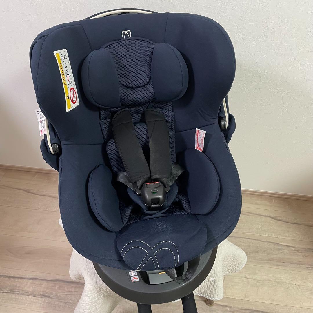 【きれい】チャイルドシート　CARMATE ALEBEBEクルットプレミアム⭐︎