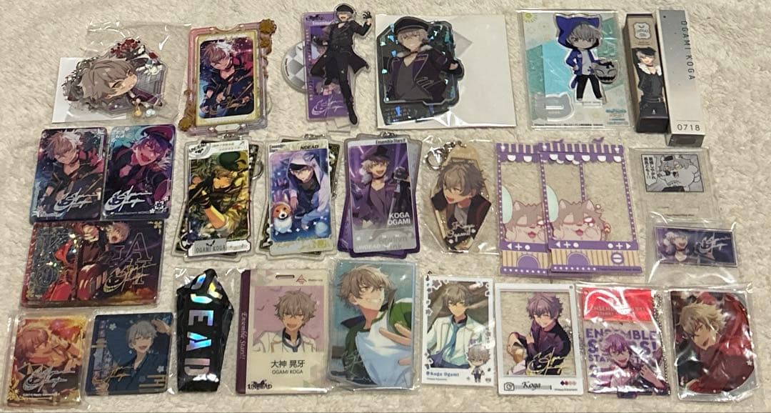 あんスタ　大神　晃牙　セット　缶バ　アクスタ　アクキー　中国