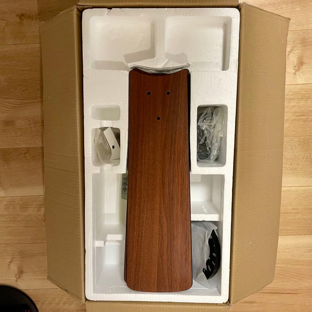 LOWYA ラスボルタ4灯　シーリングファンライトBK/WL